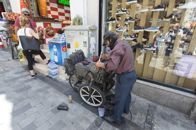 Istanbul Along Istiklal Caddesi june 2018 6683.jpg