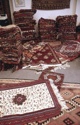 Selcuk Carpet Shop 92 038.jpg