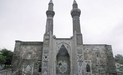 Sivas Gok Medrese 97 043.jpg