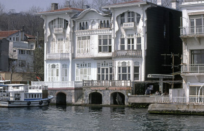 Istanbul Bosporus 96 023.jpg