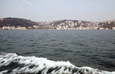Istanbul Bosporus 96 012.jpg