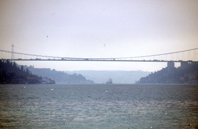 Istanbul Bosporus 96 043.jpg