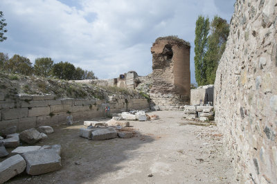 Iznik Wall from Lefke Gate to Istanbul Gate october 2018 8285.jpg