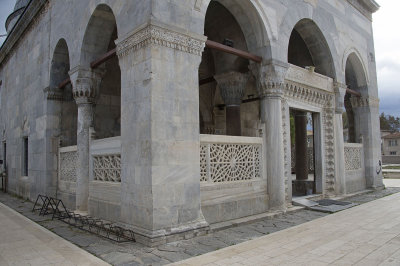 Iznik Green mosque october 2018 8182.jpg