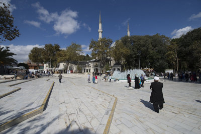 Istanbul Eyup Mosque october 2018 7195.jpg