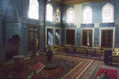 Istanbul Sultans Pavilion at Yeni Camii october 2018 9318.jpg