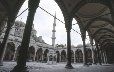 Istanbul Blue Mosque 93 203.jpg