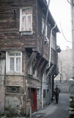Istanbul Balat 2002 396.jpg