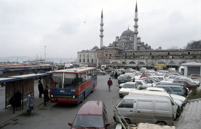 Istanbul New Mosque 220.jpg