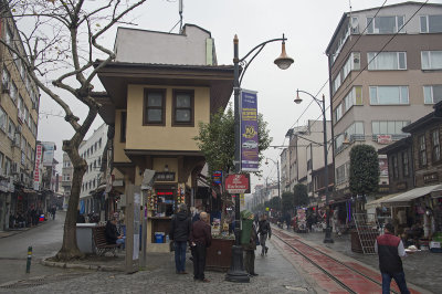 Bursa Cumhuriyet Caddesi december 2018 9856.jpg