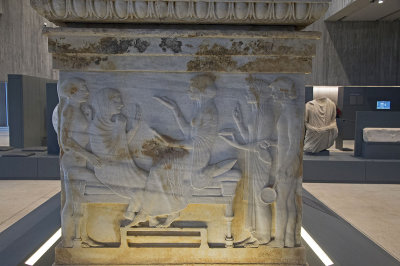 Troy Museum Polyxena Sarcophagus 2018 0051.jpg