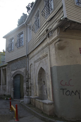 Istanbul Mehmed Aga Mosque dec 2018 9470.jpg