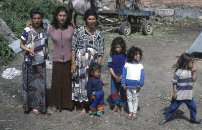 Iznik Gypsy family