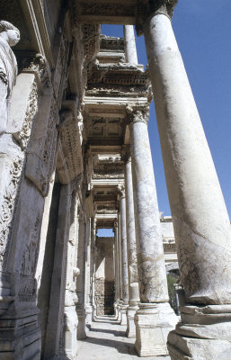 Efes Celsus library