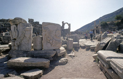 Efes monument