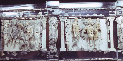 Efes mus Roman ivory chest