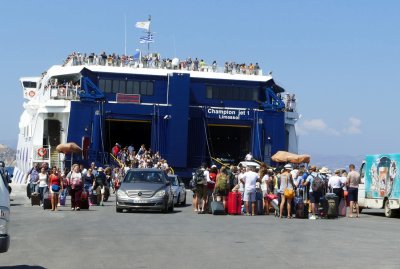  A ferry boat discharging and loading a new set of passengers