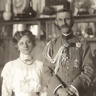 Johan Wilhelm Normann Munthe and his 1st Wife Gina 1907 - 1916 -Beijing - Photo Norwegian Emigrant Museum