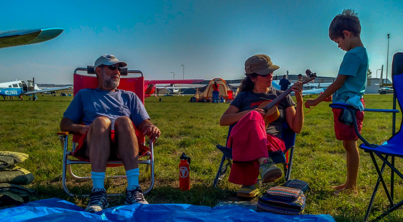 Jamming on the Uke . 
