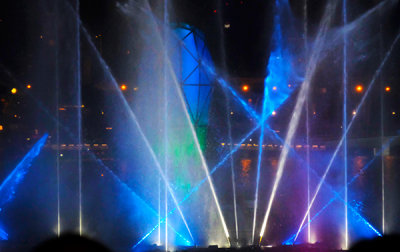 'Wonder Full' Laser Light Show at Marina Bay Sands  
