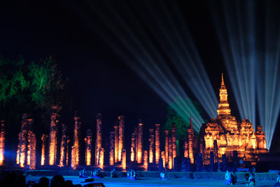 Loi Krathong Drama