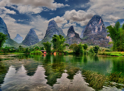 Karst on the Yulong River