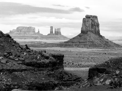 Monument Valley Oct 2010 for BW-900pxl_P-1020197.jpg