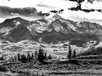 San Juan Mts CO 2010 drkr BW 900pxl-1010859.jpg