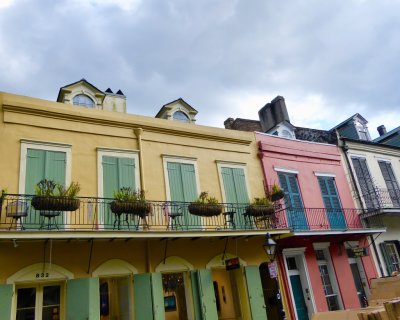colorful buildings in FQ