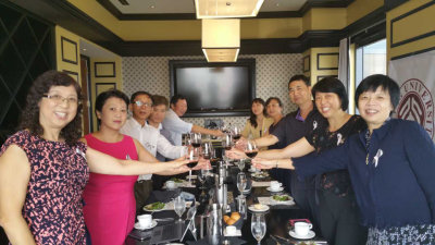 ZZ visit DX Zhang Oct 17 2015.jpg