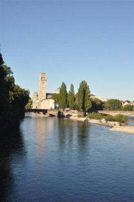 Isar River and German Museum of Technology