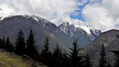 sourdough trail toward pickett