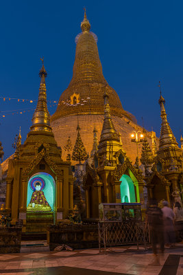 Shwedagon at Night