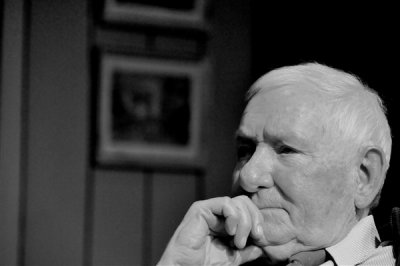 Roger 6042bw.jpg