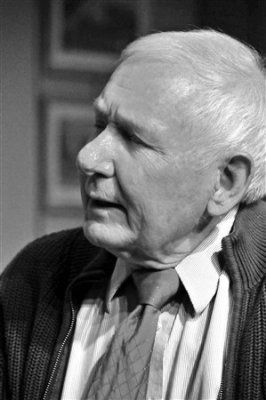 Roger 6046bw.jpg