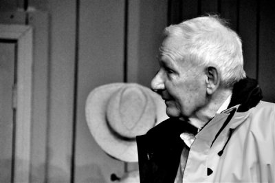 Roger 6187bw.jpg