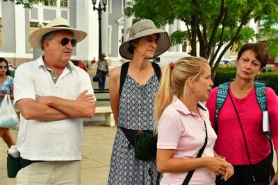 CUBA_3130 Sam, Cynthia, Yurisa, Pat