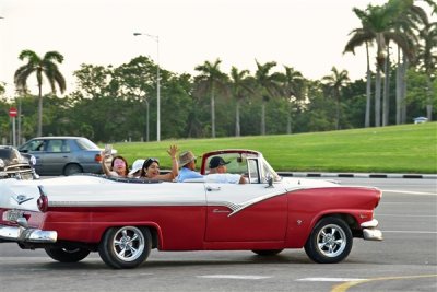 CUBA_4116 Fun in a Ford