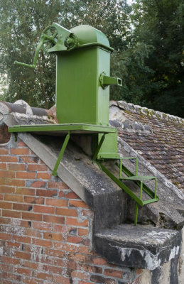 Diant_Pompe sur le lavoir-1005l.jpg