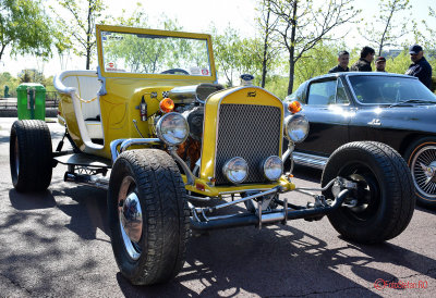 retro-parada-primaverii-2017-bucuresti-ford-roadster.jpg