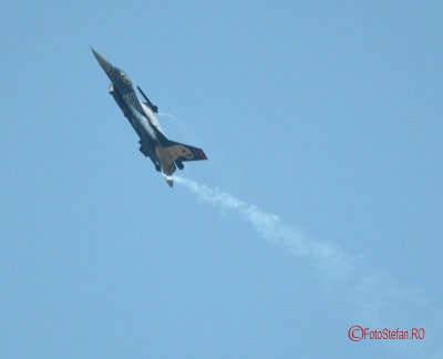 Soloturk-F-16-Fighting-Falcon-bucharest-airshow-bias2017_07.jpg