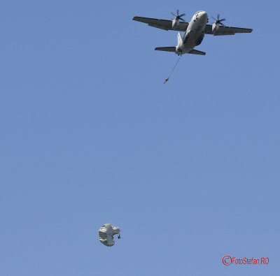 aeronautic-show-bucuresti-parasutisti-militari_02.JPG