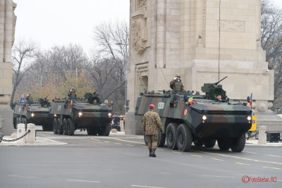 Piranha-Mowag-repetitii-parada-militara-1-decembrie.JPG