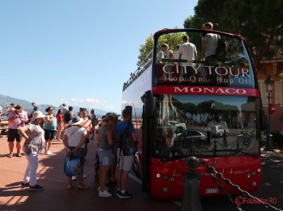 monaco-autobuz-turistic-etajat.JPG