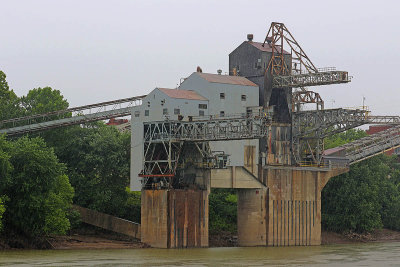 EE5A6677 Coal loading towers.jpg