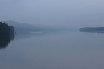 EE5A8740 Augusta KY foggy Ohio River.jpg
