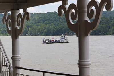 EE5A9049 Augusta Ferry headed back to KY.jpg