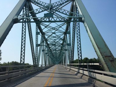 20170718_095546 Mississippi RIver bridge.jpg