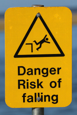 EE5A4007 Danger Risk of Falling sign.jpg