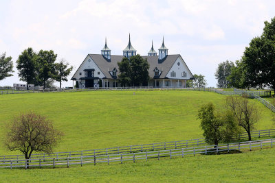 EE5A2073 KY horse barn.jpg